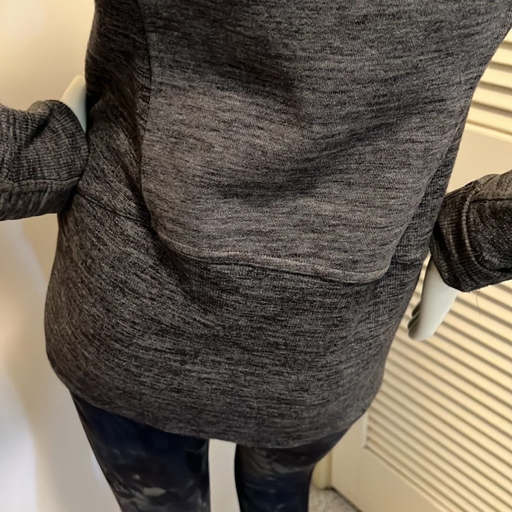 Lululemon jacket - Picture 4 of 4